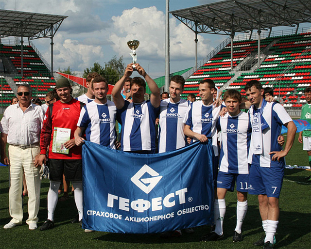 Футболки